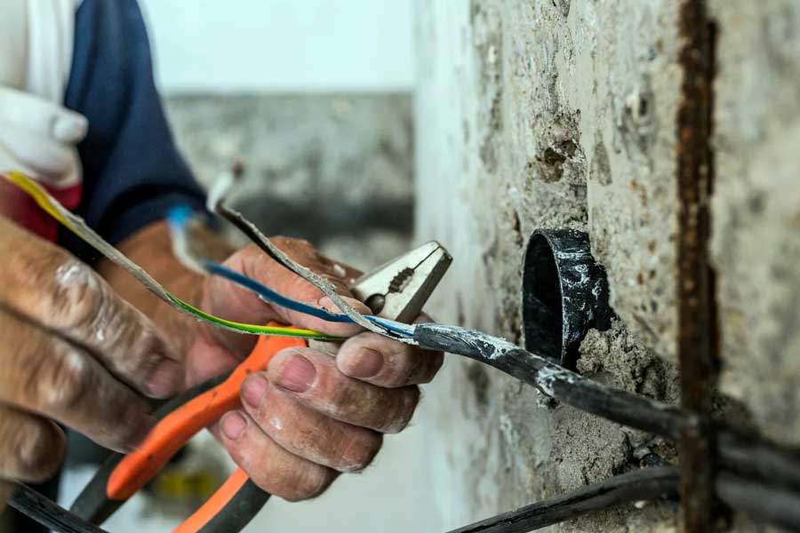 What is an Electrical Contractor